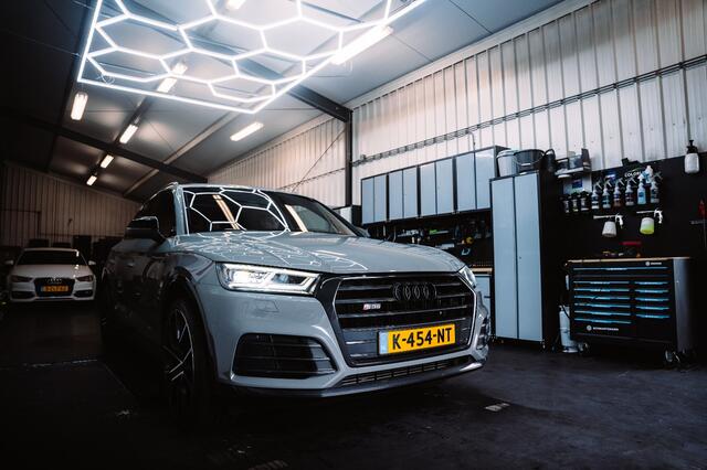 Audi A5 Sportback 35 TFSI 150 pk S edition Competition S-Line /Facelift-Model/Quantum Grijs / RS-Stoelen/ Stoel.Verw/ Matrix-Led/ Pano-Dak/ Camera/ 20''LMV