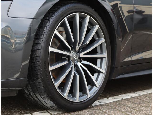 Audi A5 Sportback 35 TFSI S-line Black | Camera | 19" | LED | Stoelverwarming