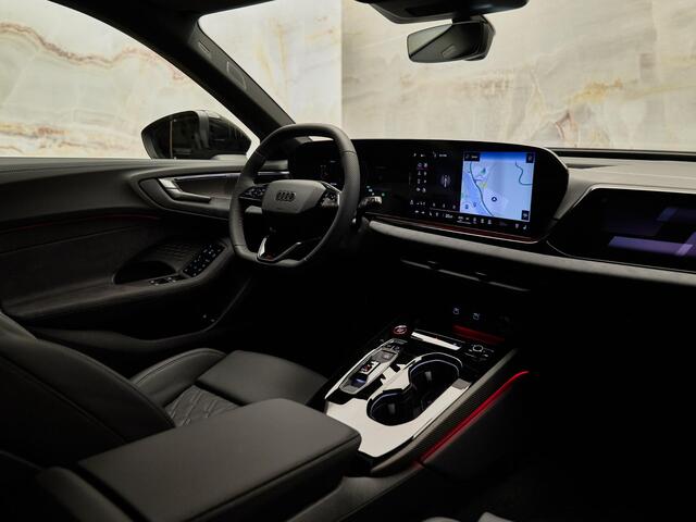 Audi A5 Avant E-Hybrid Quattro S Edition Competition, pano, tr.haak, 20", B&O, OLED, matrix-LED, memory, massage, privacy, NP96k