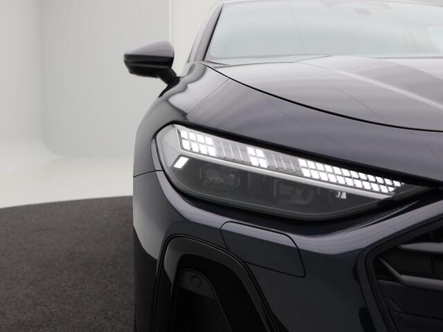 Audi A5 S edition Competition e-hybrid | 367 PK | Privacy glas | 20 inch Neodymiumgoud | Beige Leer | Achterbankverwarming | Bang & Olufsen |