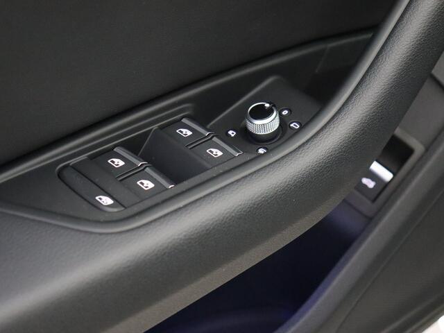 Audi A5 Sportback 40 TFSI S edition Competition (Pano / Camera / Massage / Sfeerverlichting)