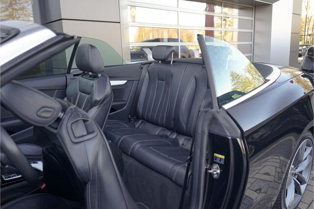 Audi A5 Cabriolet 40 TFSI quattro S edition | Verwarmde voorstoelen | Afneembare trekhaak |