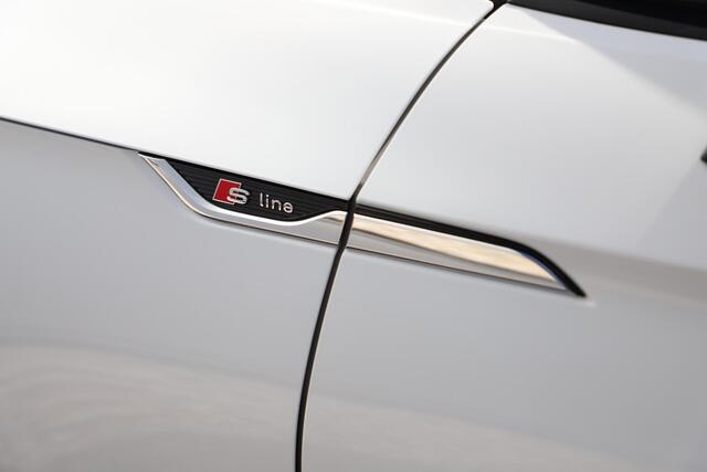 Audi A5 Sportback 35 TFSI S edition Sport 150PK Facelift NAP! 20 inch LMV Half Leder Sportstoelen Virtual Cockpit Navigatie Carplay Android Stoelverwarming