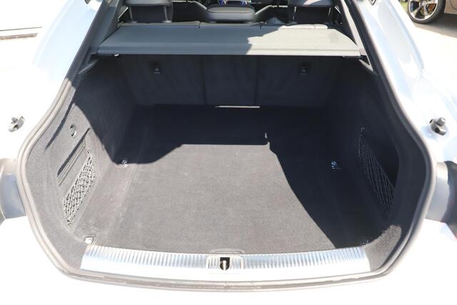 Audi A5 Sportback 35 TFSI S edition Sport 150PK Facelift NAP! 20 inch LMV Half Leder Sportstoelen Virtual Cockpit Navigatie Carplay Android Stoelverwarming