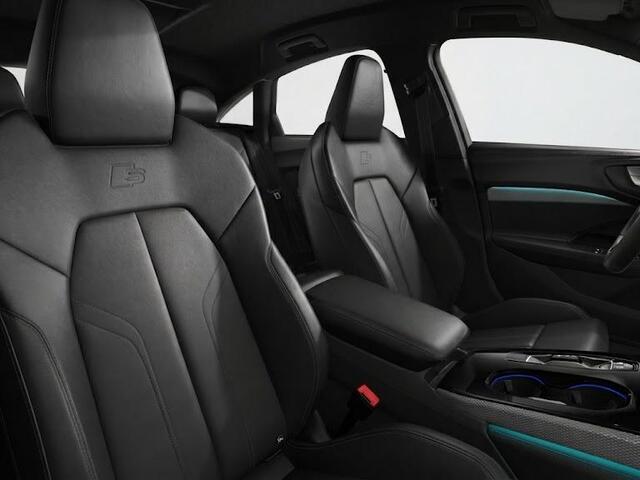 Audi A5 S edition e-hybrid 299 pk | Techniek pakket plus | Trekhaak, elektr. wegklapbaar | Optiekpakket zwart-glanzend | S line zwart leder-kunstleder |