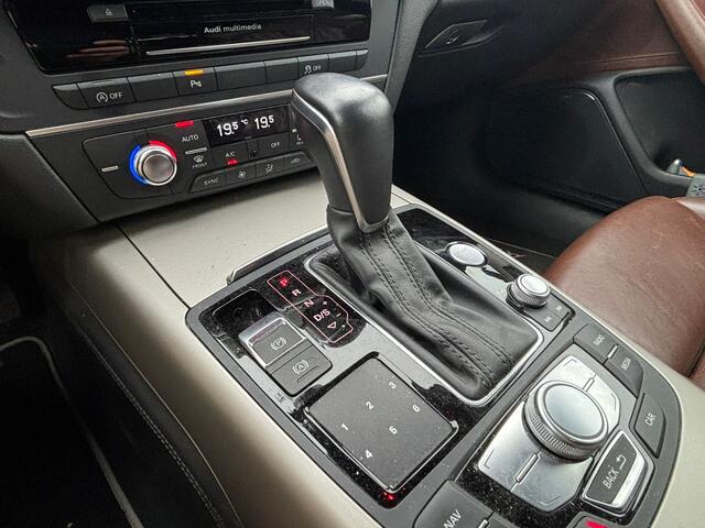 Audi A6 Avant 1.8 TFSI ultra Premium Edition | Zwart optiek | Leer | Bose | Automaat | Parkeerhulp
