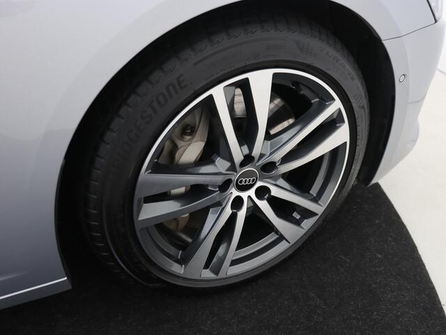 Audi A6 Limousine 50 TFSI e quattro S edition | Panoramadak | 360 camera | Head-up display | Luxe lederen bekleding | 4-zone inclusief stoelverwarming achter | LED matrix verlichting | Stoelventilatie voorstoelen | Dodehoek detectie |