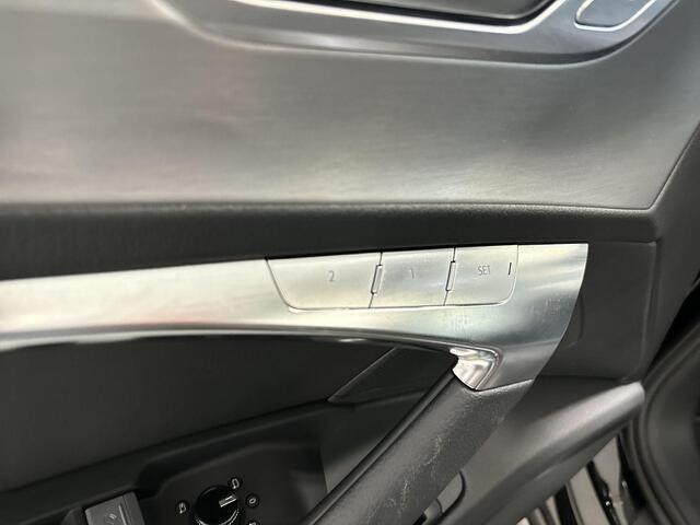 Audi A6 Avant 55 Tfsie 368pk S-tronic Quattro S Competition · Panoramadak · Head-up Display · Achterbank verwarmd · 360 Camera · B & O · Elek. Bestuurdersstoel · Elek. Trekhaak · Elek. Achterklep · Keyless