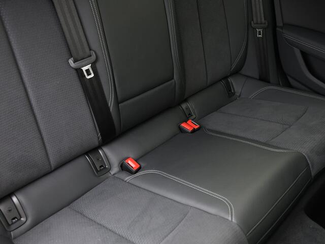 Audi A6 Limousine S edition Competition | 40 TFSI 204 pk | Panoramadak | Camera | Matrix LED koplampen |