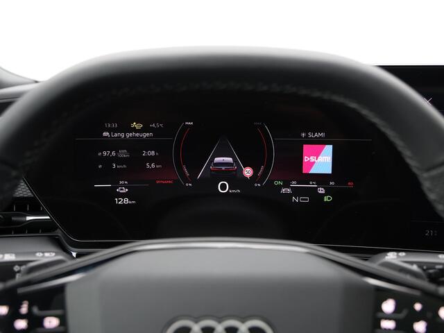 Audi A6 Avant e-tron S edition performance 100 kWh 367pk | Tech pro pakket | Panorama-glasdak | Trekhaak |