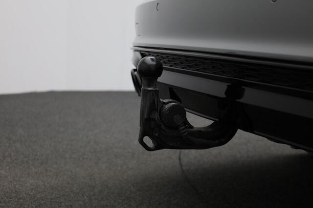 Audi A6 Avant 55 TFSI e 367 pk S-tronic quattro S edition Competition / S-Line | Panoramadak | Trekhaak | Valcona leder | Sportstoelen Plus | Uitgebreid lederpakket | Bang & Olufsen