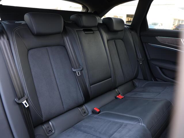 Audi A6 Avant 55 TFSI e quattro S edition Competition 367 PK | Nieuwprijs ¤101.400 | Pano | B&O | HUD | 360° camera | Verwarmd stuurwiel | Trekhaak | Keyless | Dodehoekdetectie | Adaptive Cruise | Elek. stoelen | Geh. bestuurderstoel | 21" Velgen