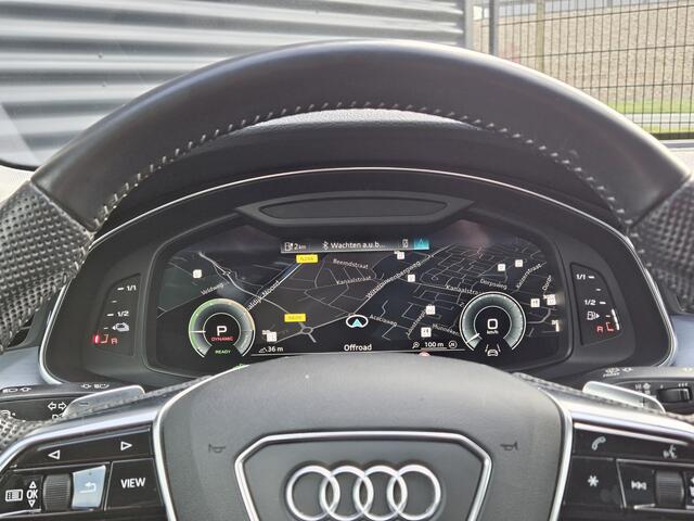 Audi A6 Avant 55 TFSI e Quattro Competition S Line Plug In Hybrid 367pk PHEV | Panodak | Trekhaak af Fabriek | Adaptive Cruise | 3D Camera | Lederen Comfortzetels Memory & Ventilatie | 20"L.M | Apple Carplay | Matrix LED | Keyless |