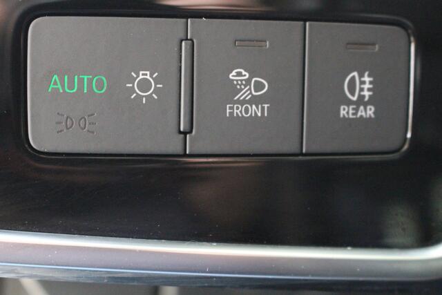 Audi A6 Avant 45 TFSI quattro Business edition Navigatie | El. verstelbare stoelen | Cruise Control | Lichtmetalen velgen