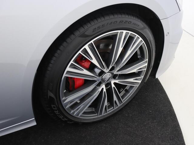 Audi A6 Avant 55 TFSI e quattro Competition | 360 camera | 4-zone airco inclusief stoelverwarming achter | Elektrisch verstelbare voorstoelen | Verwarmd stuurwiel | Navigatie Plus | Dodehoek detectie | Adaptieve Cruise control |