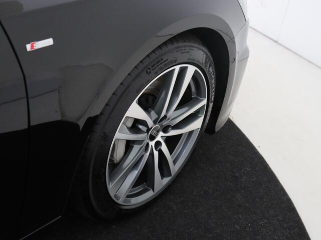 Audi A6 Avant 50 TFSI e quattro S edition | Panoramadak | Navigatie plus | Achteruitrijcamera | Optiek zwart | Dodehoek detectie | Stoelverwarming | S-line interieur |