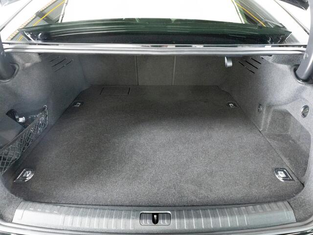 Audi A6 Limousine S-Line 50 TFSI e 299 PK QUATTRO Competition | LED Matrix HD | Panoramadak |
