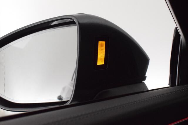Audi A6 Avant 50 TFSI e 299pk quattro 2x S-Line Black Edition 360Camera Stoelverwarming Virtual Cockpit Navigatie Panoramadak