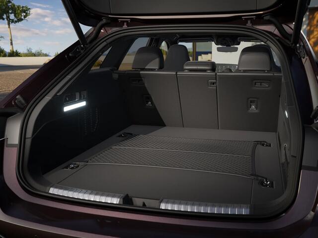 Audi A6 Avant E-Hybrid Quattro S Edition Competition, Edition 1, 21", pano, luchtv., tr.haak, B&O, luchtv., OLED, matrix-LED, memory, massage, HUD, privacy