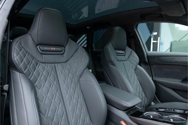 Audi A6 Avant 2.0 e-hybrid quattro 270 KW S edition Competition Alle Opties ACC B&O Midnightgrun S Stoel 360 Camera Pano Luchtv. Vielwielbes. AmbientPro Trekhaak FULLOPTION