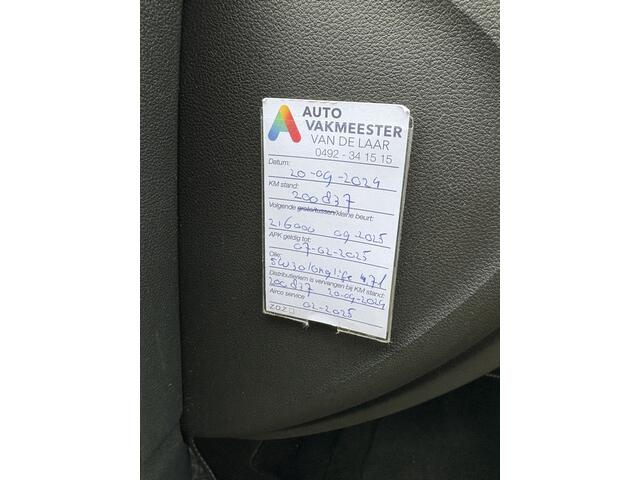 Audi A6 Avant 2.0 TDI Ultra Business Edition 110kw ( Tuning 130kw) (Leder, navigatie , trekhaak, cruise control, camera+PDC V+A) RIJKLAARPRIJS!