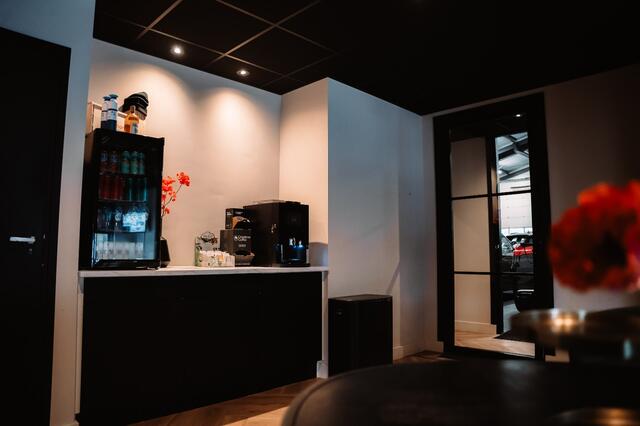 Audi A6 Avant 55 TFSI 340pk V6 Quattro Sport S line Edition / Pano-Dak/ HD-Matrix/ Sport-Uitlaat/ Sport-Stoelen/ Maxton-Design/