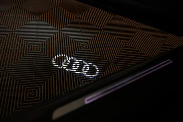 Audi A6 Limousine 1.8 TFSI ultra Lease Edition CARPLAY NAVI PDC CRUISE STOELVW "17