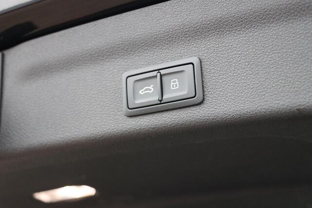 Audi A6 Avant 55 TFSI e Quattro S Edition 367pk S-Tronic | Memory | Carplay | 360 Camera | HUD | Parkassist