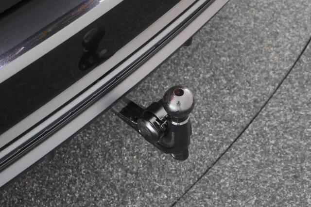 Audi A6 Avant 55 TFSI e 367pk quattro Competition Trekhaak 360Camera Head-Up Keyless Memory Virtual Cockpit Panoramadak Navigatie S-Line