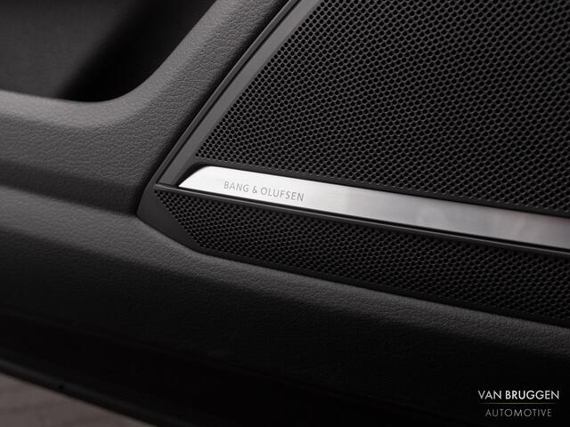 Audi A6 Avant 55 TFSI e quattro S-Line Pano RS-Stoelen Trekhaak 360 Softclose BTW