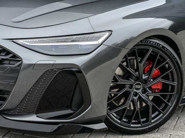 Audi A6 Avant 2.0 e-hybrid quattro S edition |MMI interface update | Achteras besturing | Premium S-Seats | Trekhaak | B&O Sound | Head-Up | Soft-Close | Adaptive Cruise | Passagiers display | 5 jaar garantie | Luchtvering