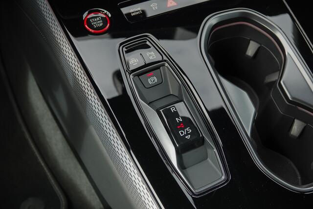 Audi A6 Avant e-hybrid 299Pk | Quattro | Plug-in Hybrid | MMI Bijrijdersdisplay | Tech Plus | 360° Camera | AWD-Besturing | Mythos Black | 21''