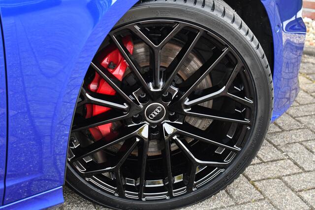 Audi A6 Limousine 55 TFSI e quattro Competition Pano Ultra-blau HUD ACC B&O