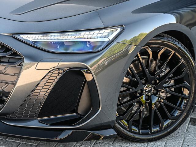 Audi A6 Avant 2.0 e-hybrid Quattro S-Line | Memory Seats | Achteras besturing | Stylingkit | 360 Camera | Adaptive cruise