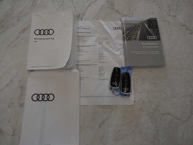 Audi A6 Avant 55 TFSI e quattro Full Black | Trekhaak | Keyless | Adaptive Cruise | Camera | Memory | Stoelverwarming | Carplay