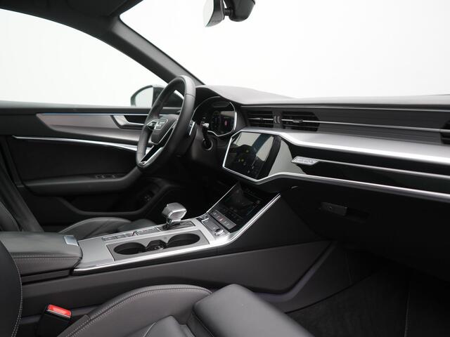 Audi A6 Avant 50 TFSI e Quattro 2x S Line PHEV 300pk Dealer O.H. | Trekhaak Af Fabriek | Panodak | Adaptive Cruise | Camera | Lederen Sportstoelen & Stuur Verwarmd | Blis | Sfeerverlichting | Apple Carplay | Navigatie | DAB | Plug In Hybrid |