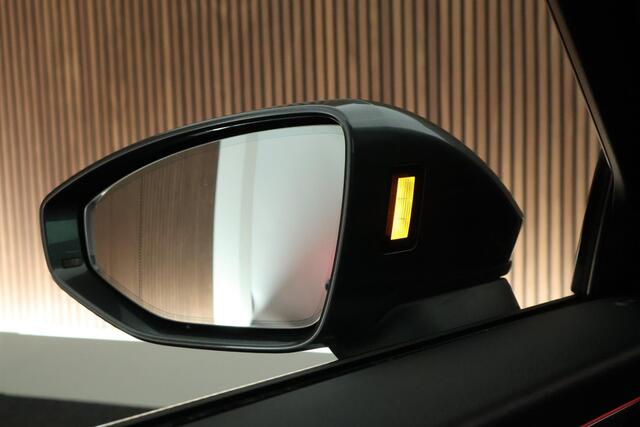 Audi A6 Avant 50 TFSIe 299pk quattro S edition B&O Panoramadak Trekhaak 360Camera Keyless Matrix ACC Stoelverwarming HUD Navigatie 2x S-Line