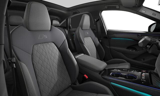 Audi A6 Limousine 2.0 e-hybrid quattro S edition Competition | Panoramadak | Luchtvering | Bang & Olufsen | Head-up display | Display passagierszijde | Stoelverwarming voor en achter | 360 camera | Vierwielbesturing |