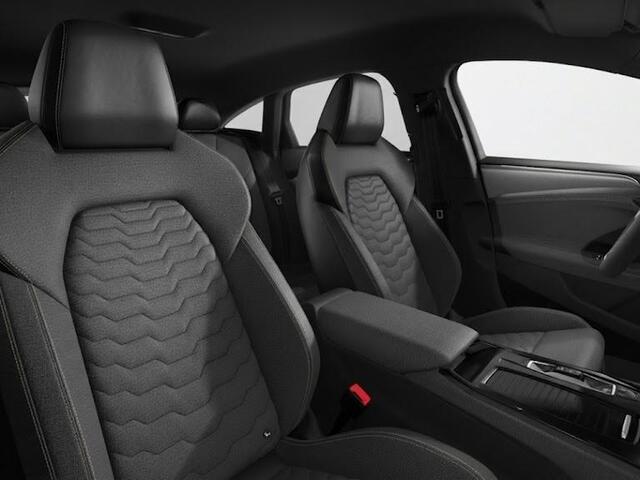 Audi A6 Sportback e-tron S edition 83 kWh 286 pk | Optiekpakket zwart-glanzend | Privacy glas | Trekhaak, elektr. wegklapbaar | Audi drive select |