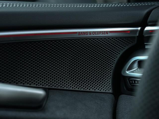 Audi A6 Avant 2.0 e-hybrid quattro S edition Competition | Panoramadak | B&O | Achterasbesturing | Ambiance Interieur | 360 Camera | Trekhaak | Memory-Seat | Stoelverwarming | Passagiers Display | Active Cruise |