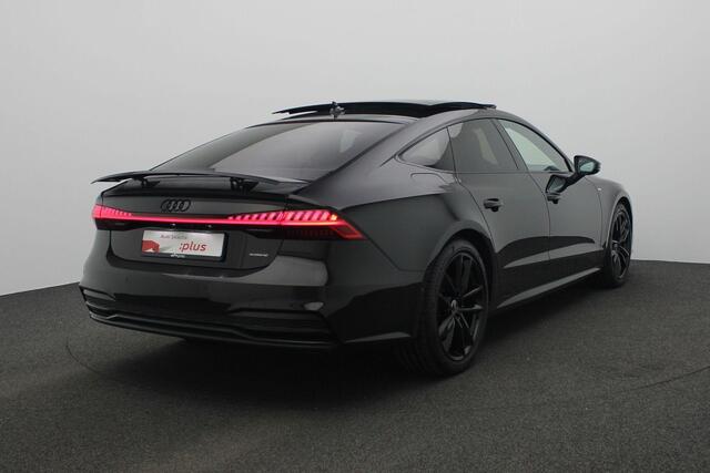 Audi A7 Sportback 55 TFSI e 367 pk S-Tronic quattro Competition | Panoramadak | Valcona lederen bekleding | Elektr. verstelbare voorstoelen | Sportstoelen Plus |