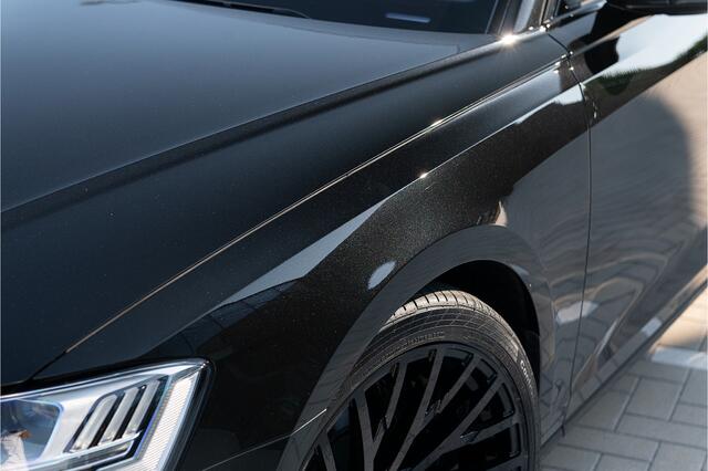 Audi A8 60 TFSI e quattro S-Line S-stoelen Pano B&O 360 Head Up Keyless Softclose Matrix Massage ACC