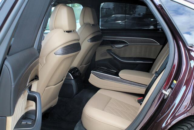 Audi A8 60 TFSIe 462pk quattro Pro Line Plus 20" LUCHTVERING B&O MASSAGE UNIEK!