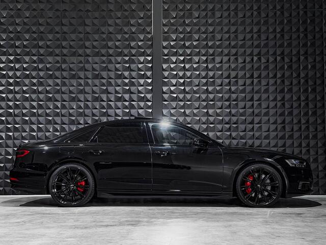 Audi A8 60 TFSI e quattro All Black | 22" | Pano | Laser | Servo | HUD | Topv | B&O | Assistente + | Warmte Comfort Pakket |