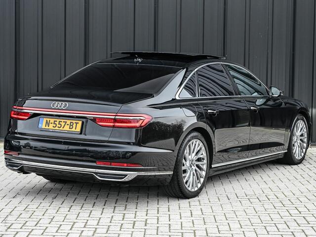 Audi A8 55 TFSI quattro Pro Line Plus 55 TFSI QUATTRO PRO LINE PLUS | LUCHTVERING | STANDKACHEL | VIRTUAL COCKPIT | LUCHTVERING | ADAPTIVE CRUISE | STOELVERWARMING EN -VENTILATIE | MASSAGE | 360 CAMERA | PANORAMADAK | LED | STUURVERWARMING | HEAD-UP | AMBIANCE INTERIEUR | SOFT-CLOSE |