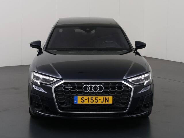 Audi A8 60 TFSI e quattro | Panoramadak | MATRIX-LED | Ele.verstelbare comfortstoelen + Geheugen | HUD | 360 Camera | Adaptieve Cruise Control | Ele. kofferdeksel | Vierwielbesturing | Stoelventilatie + massage | B&o Audio | Softclose | Luchtvering |