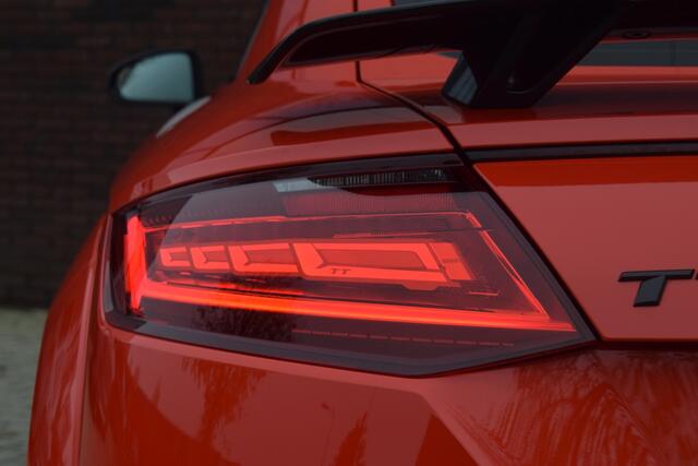 Audi COUPE TTRS 2.5 TFSI 400pk Quattro | Keramisch | Magnetic Ride