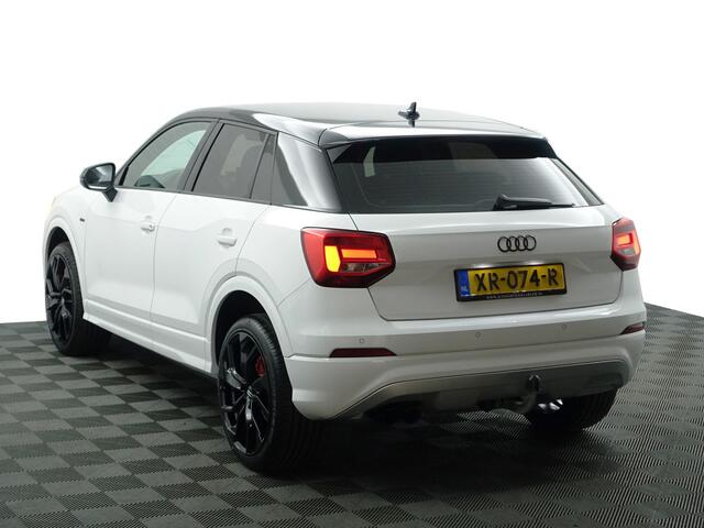 Audi Q2 35 TFSI 150pk S Line Aut- Two Tone, Navi, Park Assist, Privacy Glass, Clima, Cruise, Sport Interieur