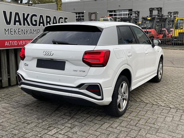 Audi Q2 35 TFSI S Edition 17"/Keyless/Camera/Matrix LED/PDC v+a/Elektrische Klep/Stoelverwarming