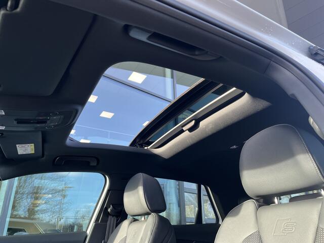 Audi Q2 35 TFSI S Edition / Panoramadak / Optiek zwart / Privacy glass / Matrix / Stoelverwarming / Afneembare trekhaak